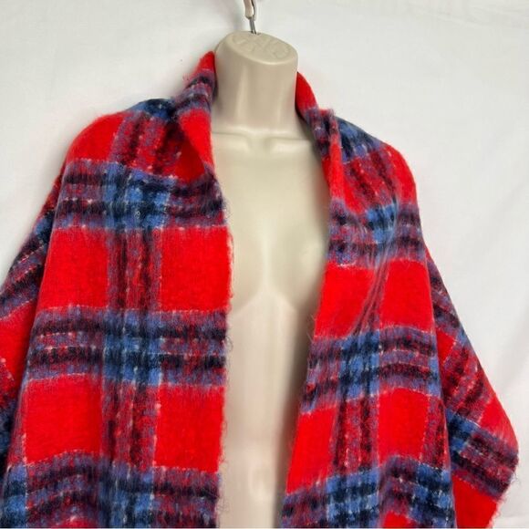 Aerie Red and Blue Super soft fringed blanket scarf - Picture 2 of 13